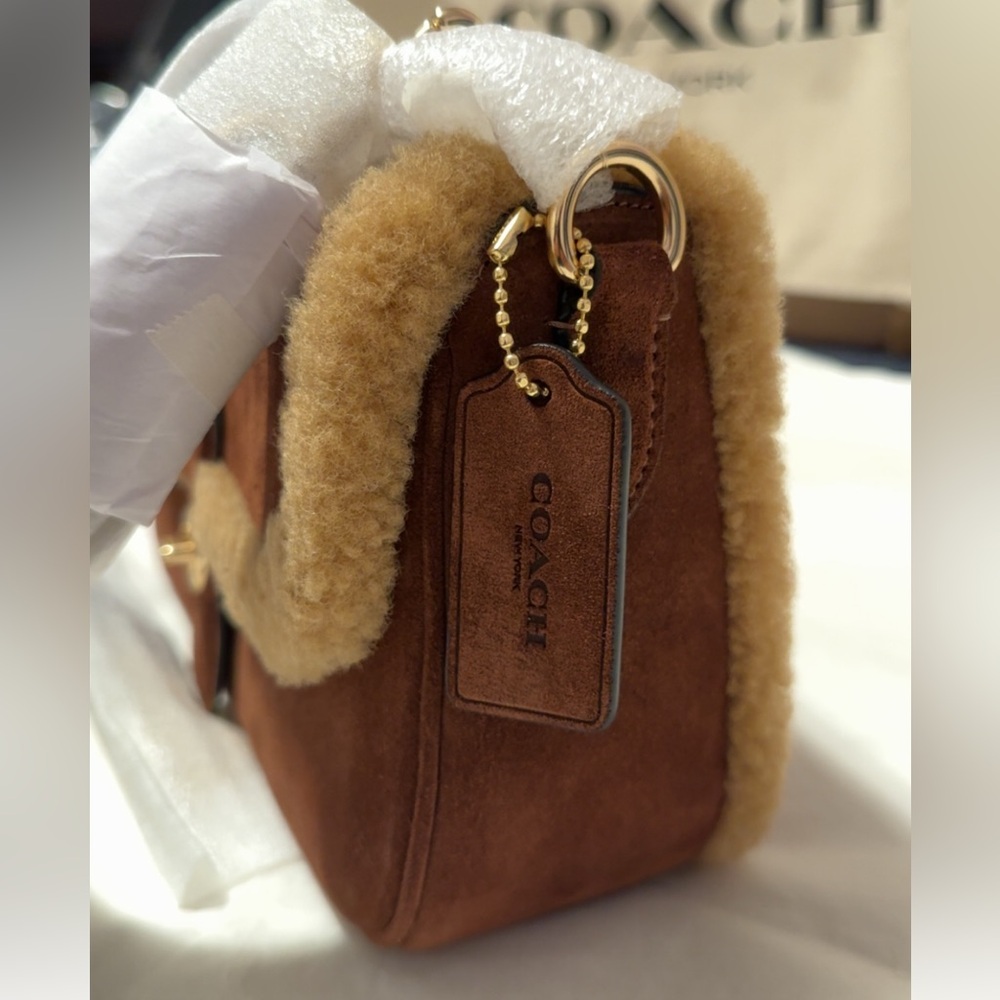 Hadley Shoulder Bag in Suede and Shearling - Picture 11 of 13